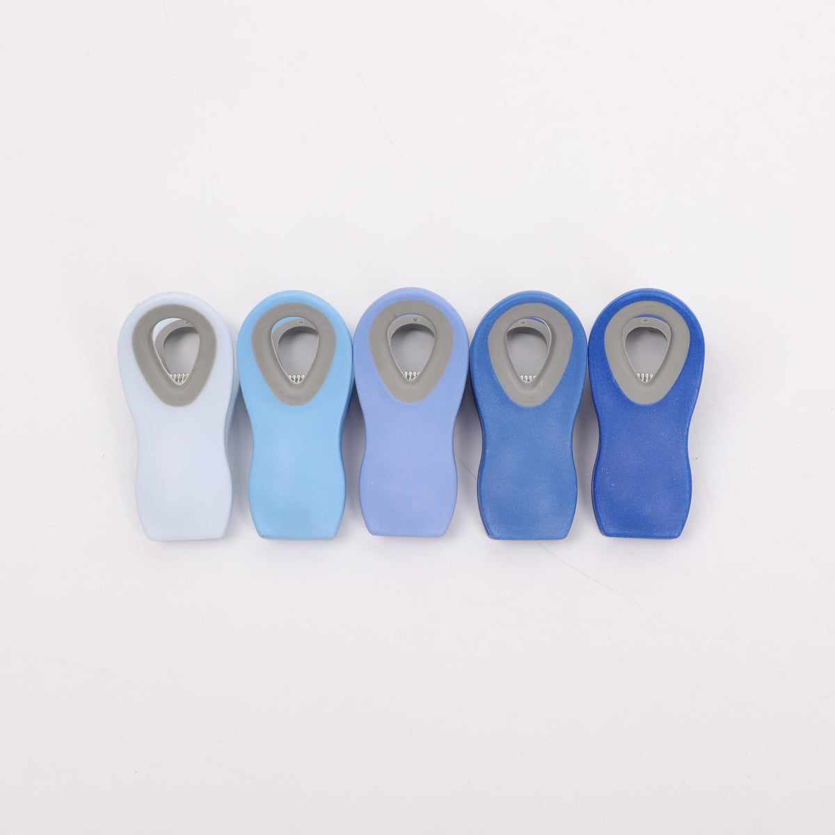 Chip Clips — Magnetic Bag Clips for Food Storage, 20 Piece Set, Airtight Seal Grip for Bread, Snack, Chip & Cereal Bags — Fridge, Pantry & Freezer Organization, Kitchen Storage - Multi Blues
