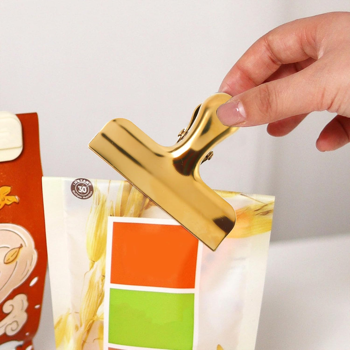 2Pcs Gold Chip Clips, 3 Inch Wide Stainless Steel Brass Notebook T Clip, Heavy Duty Food Bag Clamp, Vintage Retro Hinge File Bill Holder Sealing Air Tight Clips Modern Kitchen Office Accessories
